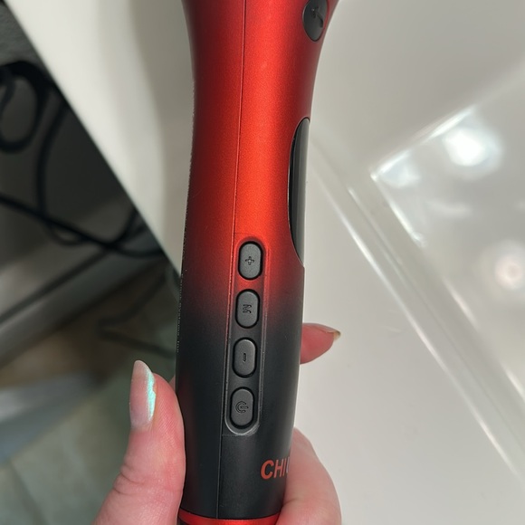 CHI Lava Spin N Curl Hair Curler - Black and Red - Picture 4 of 4